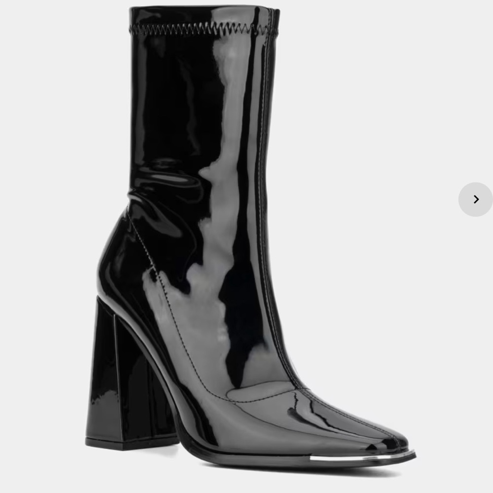 New York & Co Zana Heeled Booties, size 7